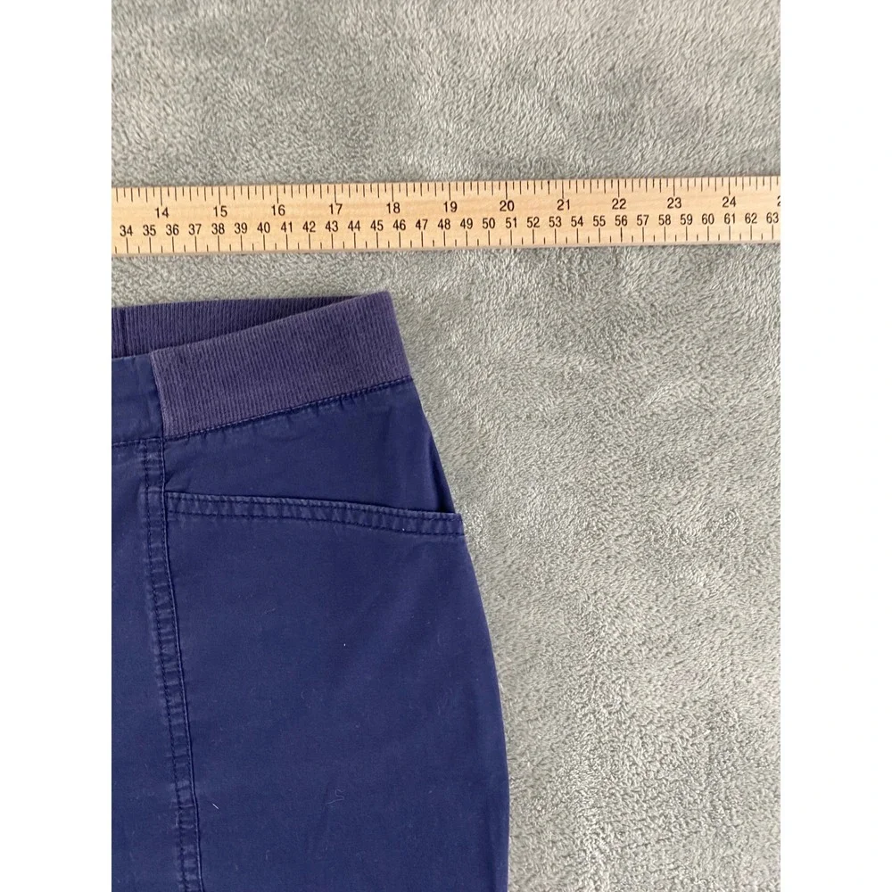 Chicos Womens Navy Blue Capri Pants Sz 2 Elastic Waist Front Seam Cropped Pants